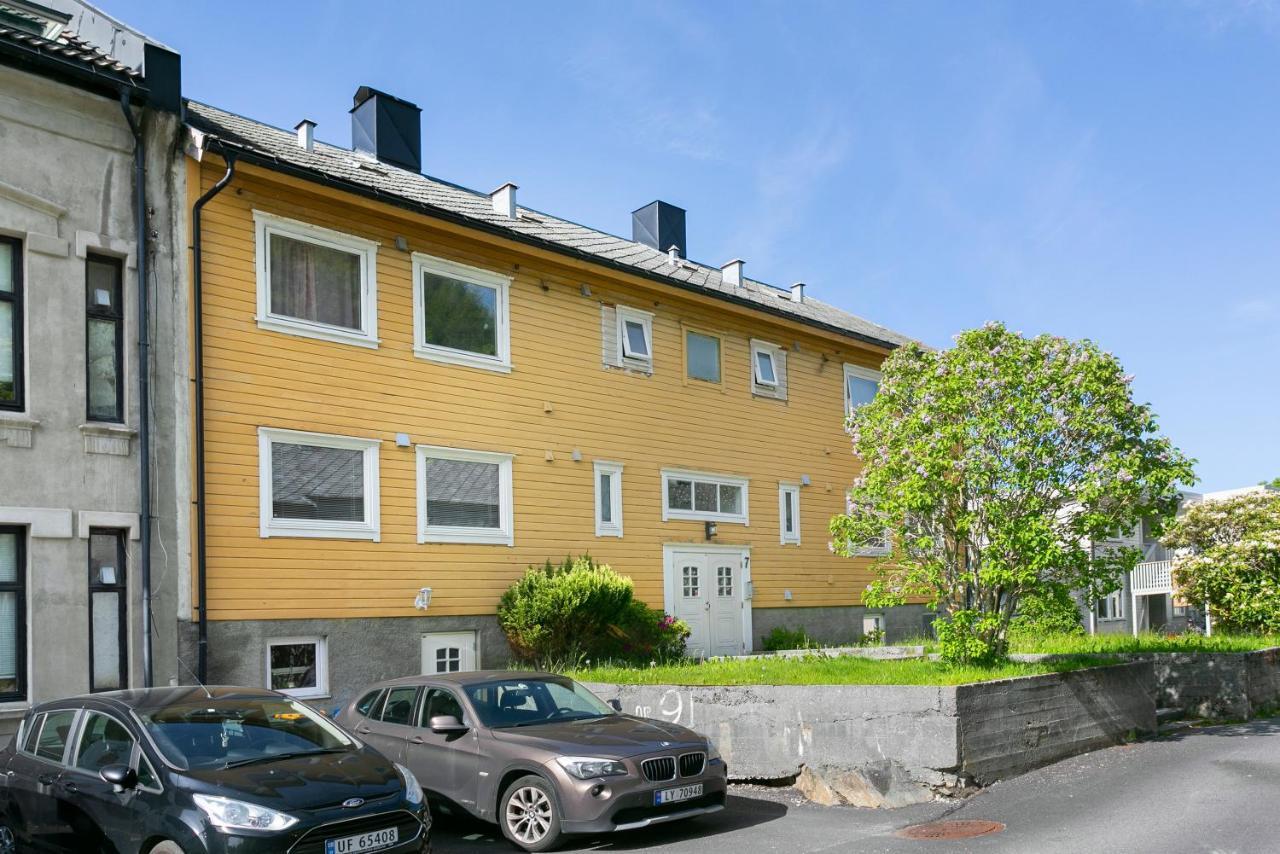 Sentrum Leilighet Alesund Exterior photo